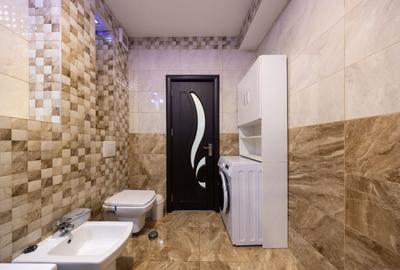 Apartament cu 3 camere decomandat, mobilat în Tractorul - 21