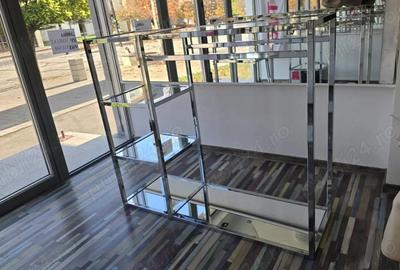 Spațiu comercial, de 70 mp, în Central - 4