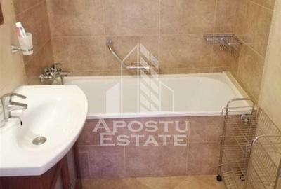 Casă individuală cu 5 camere cu Canalizare în Lipovei - 2