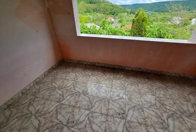 Casă cu Teren 1210 Mp în Mălureni - 5
