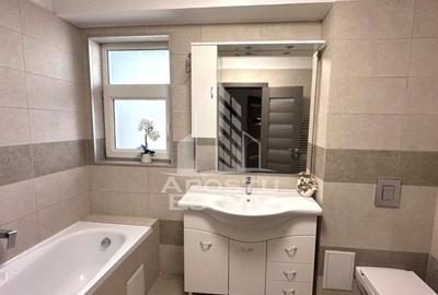 Apartament cu 3 camere, semidecomandat, zona Centrala - 10