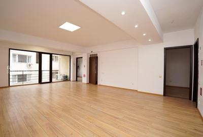 Casă individuală cu 10 camere cu Canalizare în Victoriei - 10