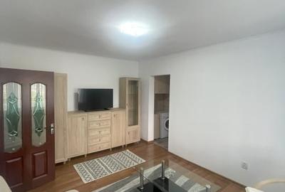 Apartament de 2 camere semidecomandat, 52 mp, ultracentral, etaj 10