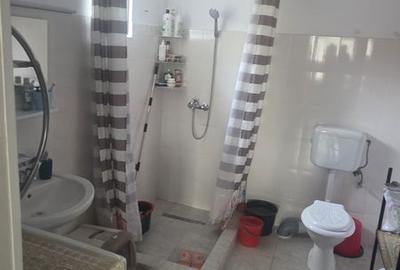 Casă cu 4 camere cu Teren 90 Mp în Central - 2