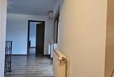 Casă individuală cu 3 camere cu Canalizare în Roșu - 23