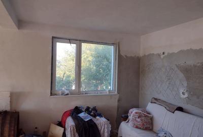 Casă cu 6 camere în Costi - 1