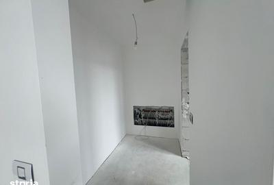 Casă cu 5 camere cu Teren 500 Mp în Central - 17