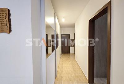 Apartament cu 3 camere decomandat, mobilat în Tractorul - 18