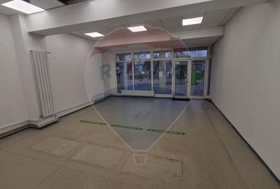 Spațiu comercial, 150.4 mp în Central