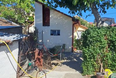 Vind CASA MEHALA PE str HORIA din caramida suprafa?a 800 din care 100 locuibil front stradal 22m - 8