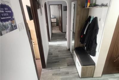 Apartament cu 3 camere decomandat în Mioriței - 6