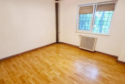 Inchiriez apartament 3 camere nemobilat zona Micalaca - ID : RH-43738 - 12