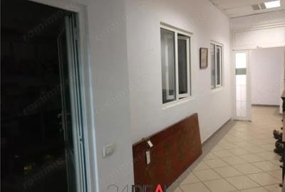 Spațiu comercial, în Timpuri Noi - 3