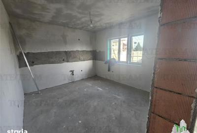 Casă cu 4 camere cu Teren 464 Mp în Joița - 10