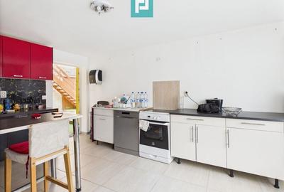 Casă cu 6 camere în zona Central