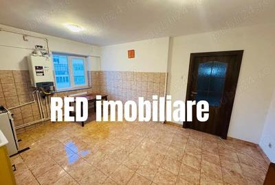 Apartament cu 3 camere semidecomandat în Central - 3