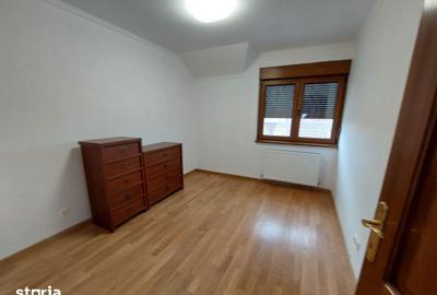 Apartament cu 3 camere decomandat în Central - 11