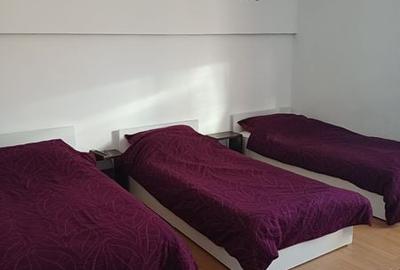 Casă cu 4 camere cu Teren 180 Mp în Central - 1