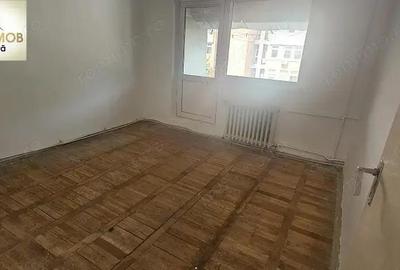 Anun? de Vanzare Apartament 3 cam cf 1 decomandat Necesita Renovare - 1
