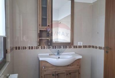 Apartament cu 2 camere decomandat în Central - 8