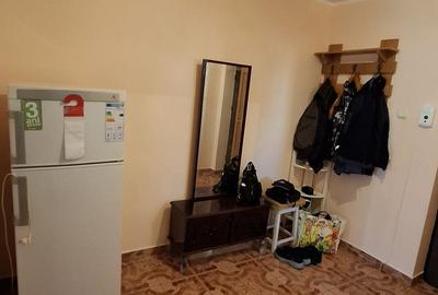 Proaspat zugravita, 40mp, et. 4/8, baie cu geam, complet mobilata si utilata - 2