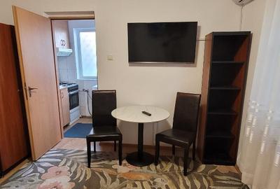 Inchiriere Garsoniera la curte Parc Bazilescu - Piata 16 Februarie - 2