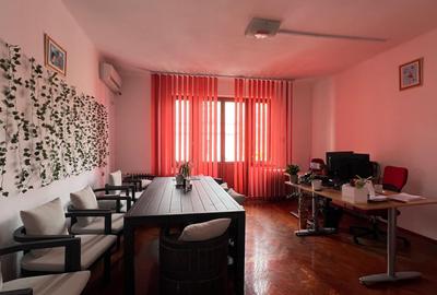 Casă individuală cu 10 camere cu Canalizare în Cotroceni - 3