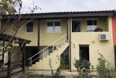 Proprietar vand casa cu 4 camere - 2