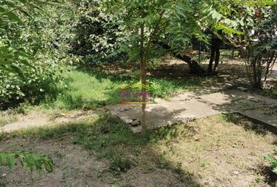 Teren intravilan de 315 mp, în 13 Septembrie - 3