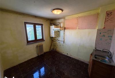 Apartament cu 3 camere decomandat în Central - 2