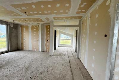 Casa semifinisata cu teren generos – 377 mp utili, 5754 mp teren – ideala pentru - 16