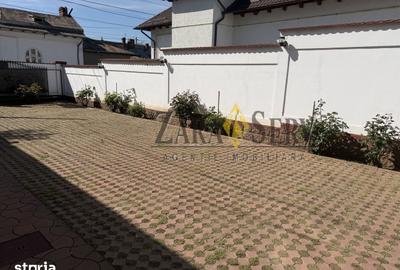 Spațiu comercial, de 227 mp, în Sud - 10
