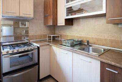 Proprietar, vila deosebită în zona de nord a Bucureștiului, pentru rezidentă sau afacere - 8