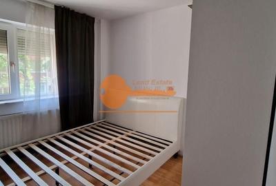 Apartament cu 3 camere semidecomandat în Drumul Sării - 4