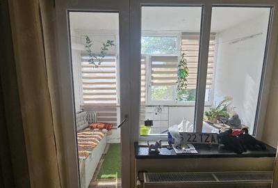 Apartament cu 3 camere semidecomandat în Craiovei - 7