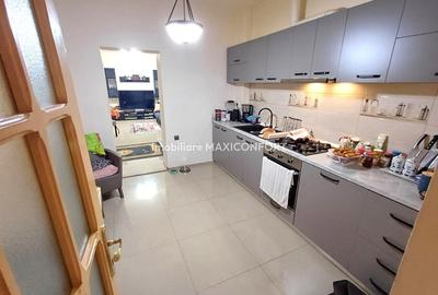 Casă cu 4 camere cu Garaj în Central - 7