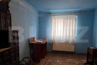 Casă cu 5 camere cu Teren 5585 Mp în Central - 3