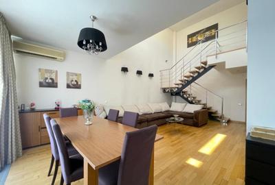 Apartament cu 5 camere si terasa spatioasa + 2 locuri de par