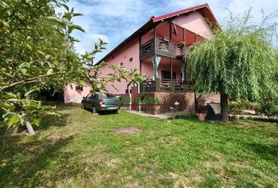 Casă cu 7 camere cu Canalizare în Bunești