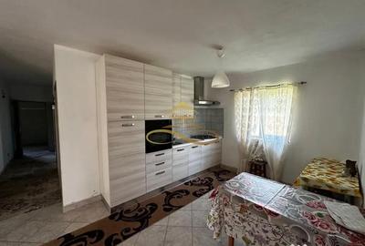 Casă cu 3 camere cu Canalizare în Secuieni - 6