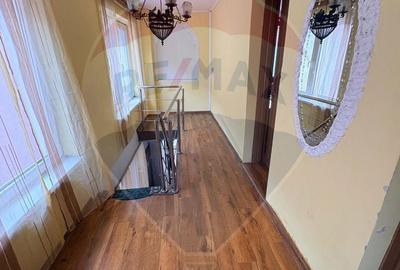 Casă cu 4 camere cu Teren 292 Mp în Central - 18
