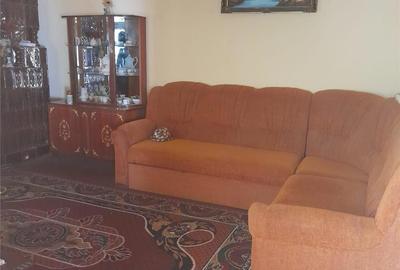 Casă cu 5 camere cu Teren 700 Mp în Peretu - 4