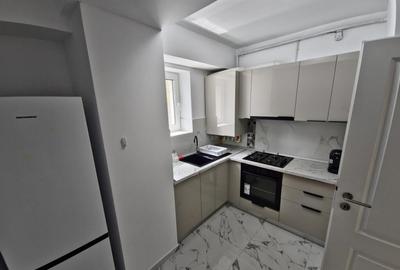 Apartament cu 4 camere decomandat în Faleza Nord