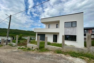 Casă individuală cu 4 camere în Central - 4