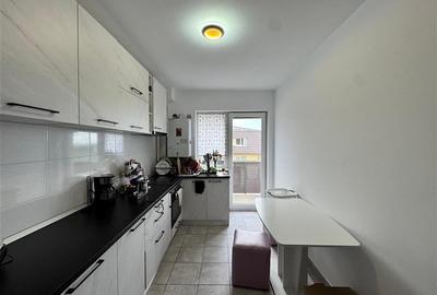 Apartament cu 2 camere decomandat, mobilat în Sânpetru