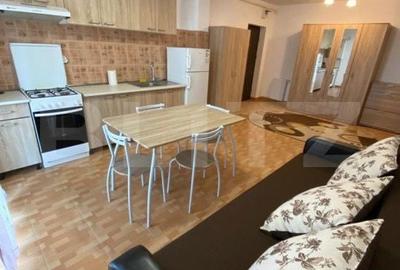 Apartament cu 2 camere semidecomandat în Florești