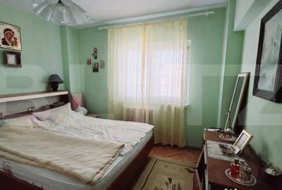 Apartament cu 4 camere decomandat în Central - 2