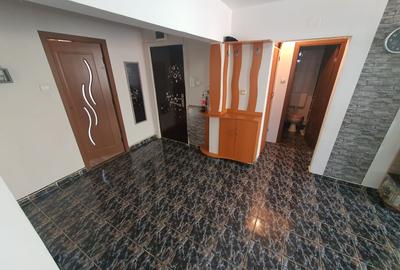 Apartament spațios, 4 camere, decomandat, Craiter - 1