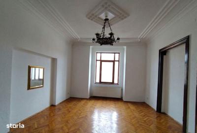 Apartament cu 3 camere în Moșilor - 1