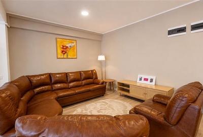 Apartament cu 2 camere semidecomandat, mobilat în Tractorul - 11